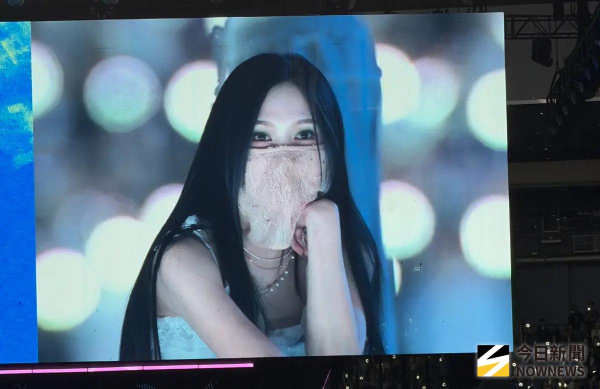 ▲當TWICE可以來台開唱的消息公開後，Mina（如圖）曾被粉絲問「最期待TWICE哪場巡演」，她回答台灣，說因為是子瑜的家鄉。（圖／讀者提供）