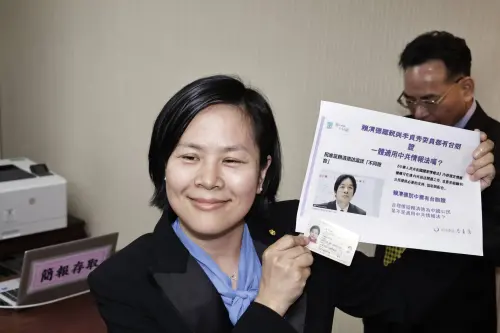 李貞秀自爆「父母被共產黨照顧很好」！笑捧館長：兩岸中國人福星