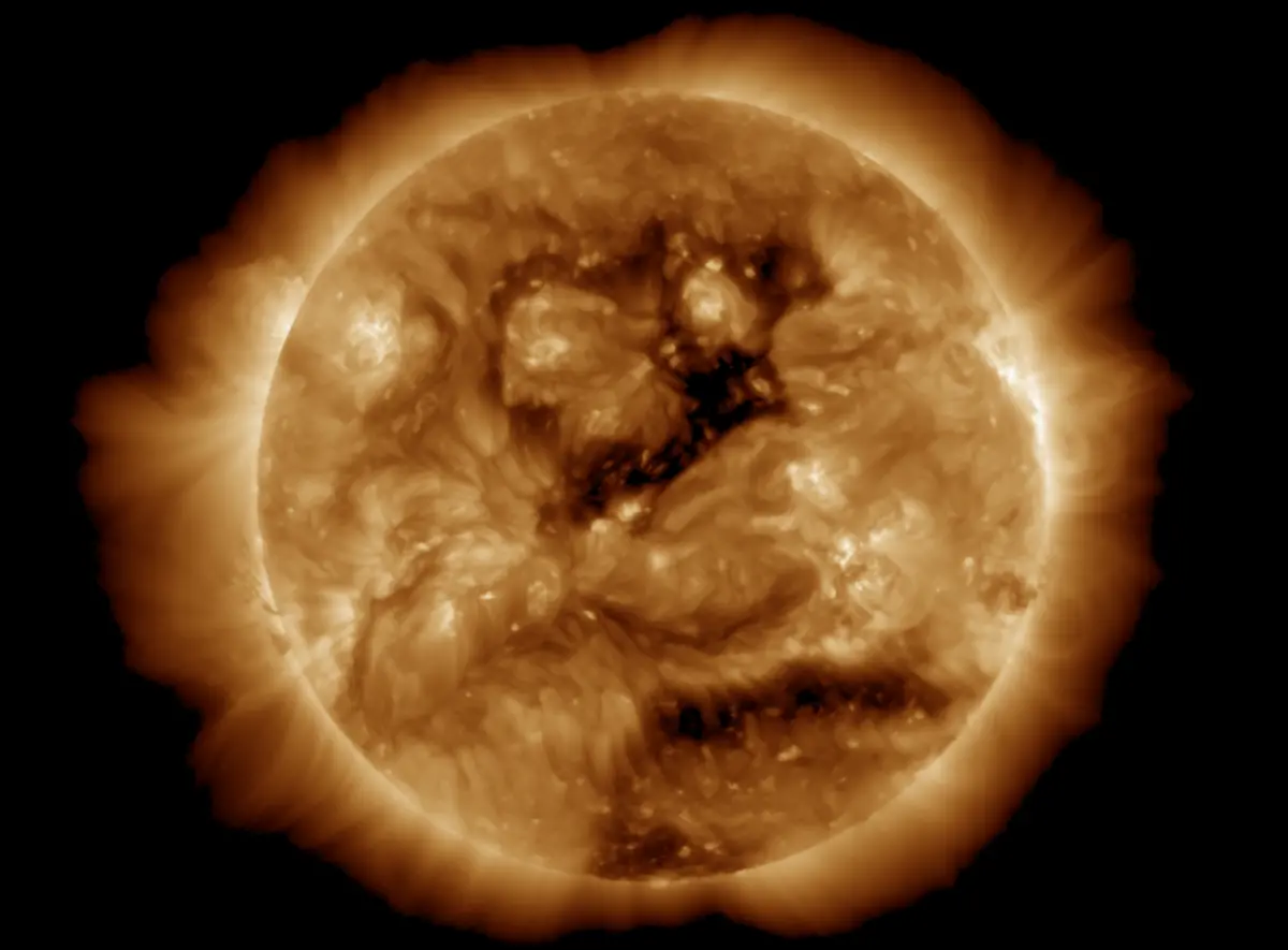 ▲近期地球磁暴消息頻傳，包括上周六（3月21日）、今天（3月23日），中央氣象署都發布警示訊息。（圖／太空天氣作業辦公室）