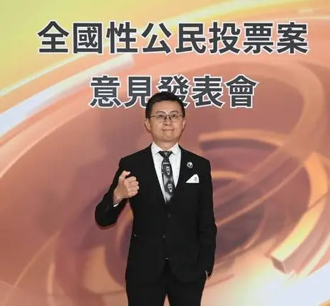 ▲呱吉（如圖）解釋「五年前就說過願意支持乾淨安全、核廢料處理更為方便的新式核能」。（圖／呱吉臉書）