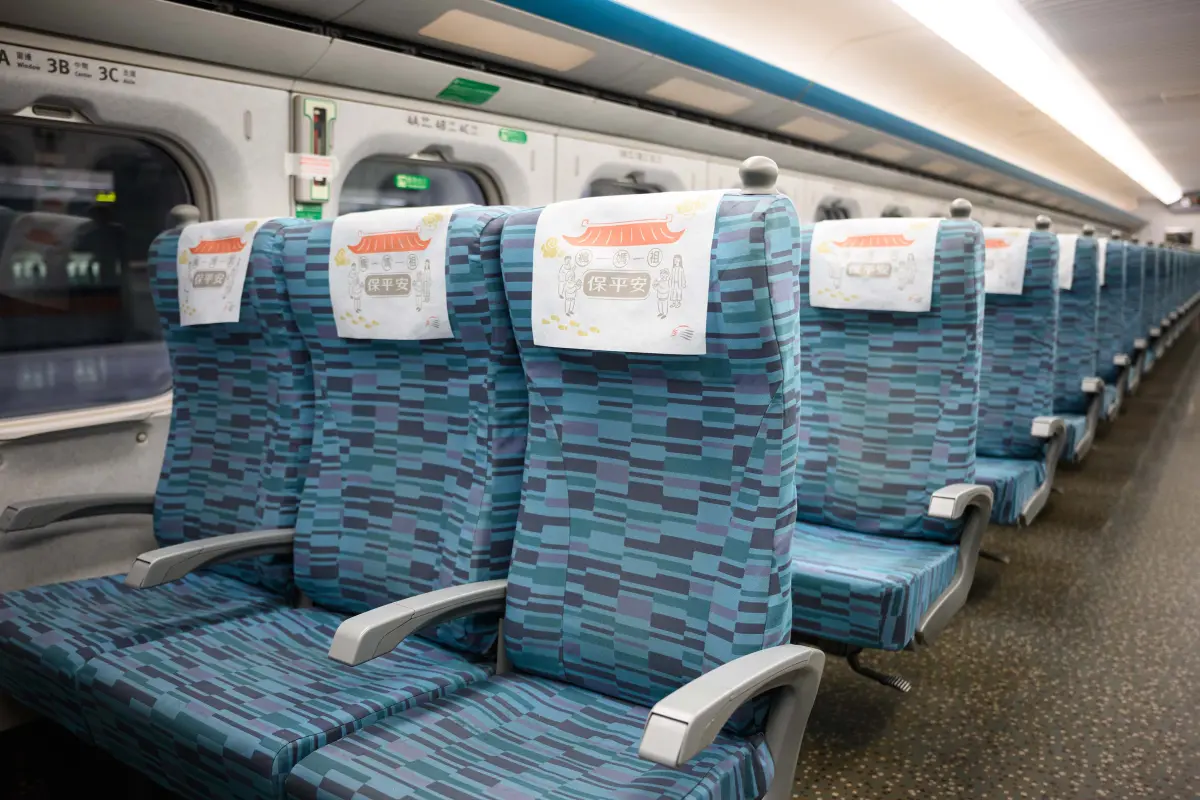 ▲2026 白沙屯拱天宮媽祖往北港徒步進香期間，台灣高鐵針對進香的重要節點加開 10 班次列車。（圖／高鐵公司）