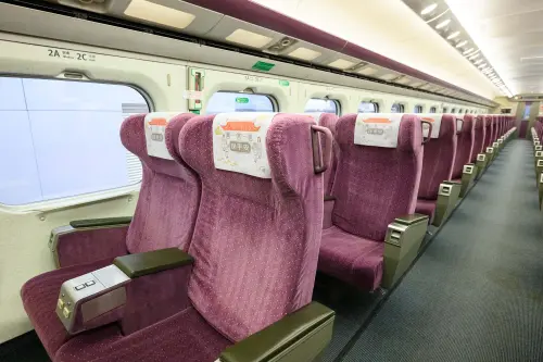 ▲高鐵公司表示，本次特別參照了白沙屯媽祖的進香日程，貼心規劃了符合儀式時間的10 班次加班列車，開賣時間是 3 月 25 日（三）凌晨零時。（圖／高鐵公司）