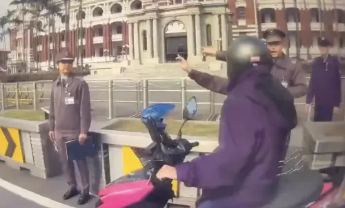 快訊／總統府維安事件！男騎士硬闖府前廣場　失控狂吼遭憲兵攔截