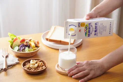 ▲在忙碌生活中，透過鮮乳補充蛋白質與鈣質，簡單又方便，是不少人日常重要的營養來源。