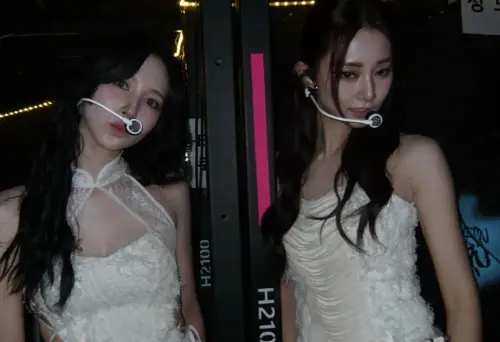 ▲子瑜（右）跟Mina（左）感情超好，子瑜忍不住在台上淚崩時，Mina也趕緊想拿衛生紙給子瑜擦淚。（圖／子瑜IG@thinkaboutzu）