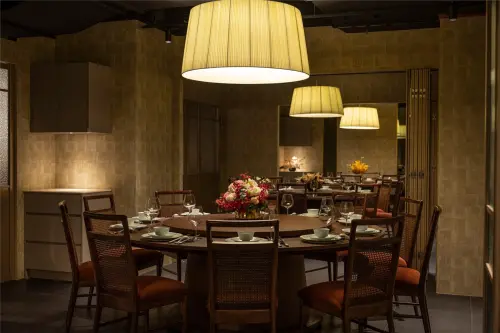 ▲米其林推薦台菜品牌膳馨在國際設計舞台再創佳績，膳馨以市政旗艦店空間設計參賽獲2大國際大獎。（圖／業者提供）