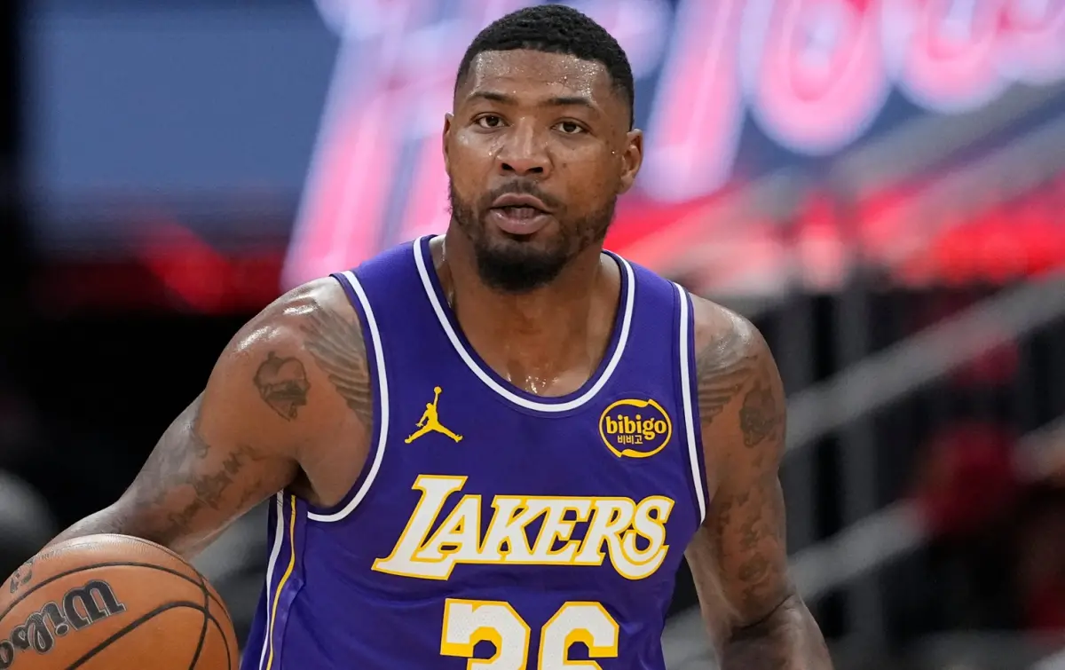 ▲洛杉磯湖人史馬特（Marcus Smart）因傷缺陣，本場被矮小的活塞後衛詹金斯（Daniss Jenkins）打爆後，讓不少球迷都發現，缺少史馬特擔任第一線防守者有多重要。（圖／美聯社／達志影像）