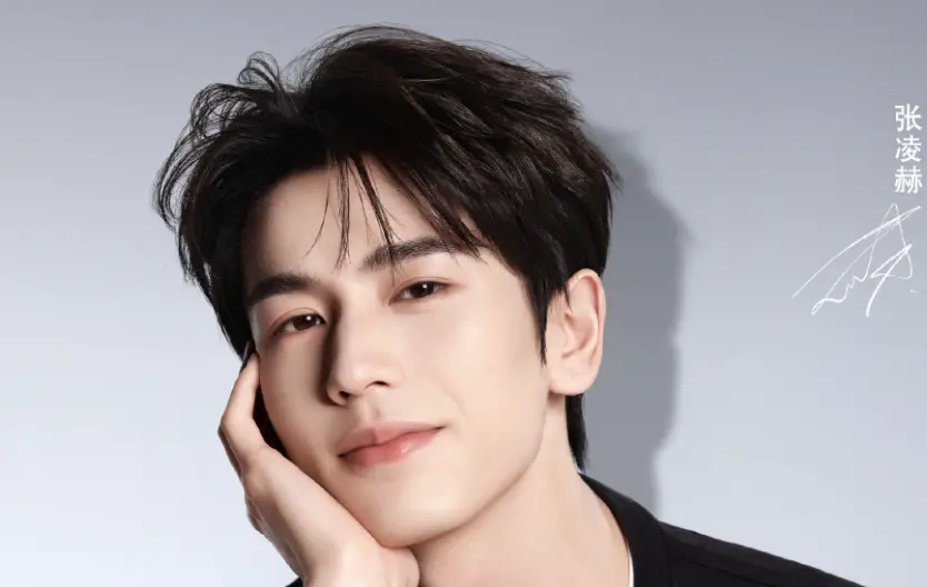 ▲張凌赫因《逐玉》人氣再度飆漲，Threads上也越來越多「張太太」，還有人說若和這樣的男人分手，哭3輩子都不夠。（圖／翻攝自微博@張凌赫）
