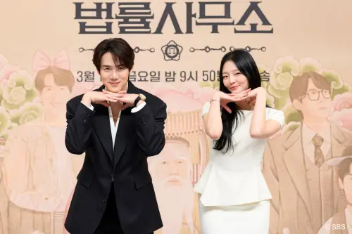 潑水戲變砲擊現場！柳演錫被李絮命中懷疑人生：根本像被大砲打到