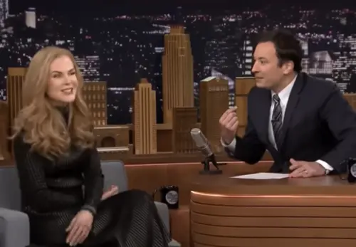 ▲吉米法倫（右）驚覺自己曾經與妮可基嫚（左）約會，還親手搞砸之後交往的可能性。（圖／摘自 The Tonight Show Starring Jimmy Fallon YT）