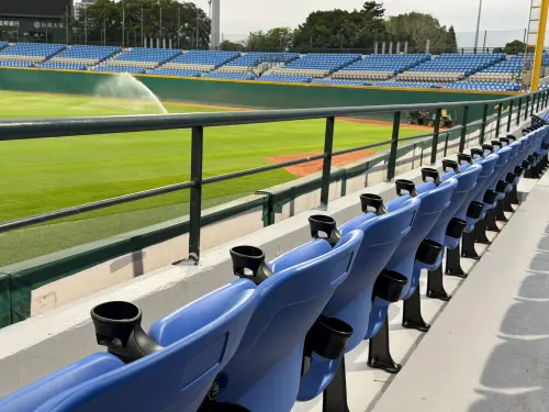 ▲新莊球場內野一般區全面換新為大巨蛋同等級座椅。（圖／富邦悍將提供）