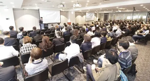 ▲論壇吸引超過300人與會，一同了解穩定幣的應用。（圖／記者吳翊緁攝）