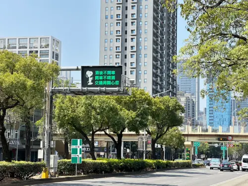 被療癒了　Snoopy驚喜現身台中街頭