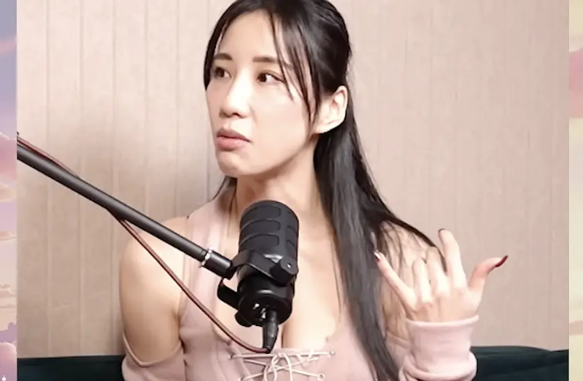 ▲瑤瑤（黃喬歆）上節目分享自己被演藝圈潛規則的過去，掀起許多網友關注。（圖／薔栗膠YT）