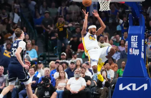 穆迪左膝扭曲恐終結生涯？前球員形容受傷瞬間：像在空中被拽下來