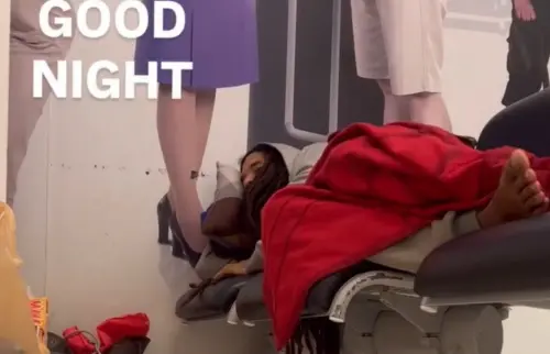 純蹭流量？美國男滯泰機場10天控戰爭害機票變貴　記錄生活超勤快