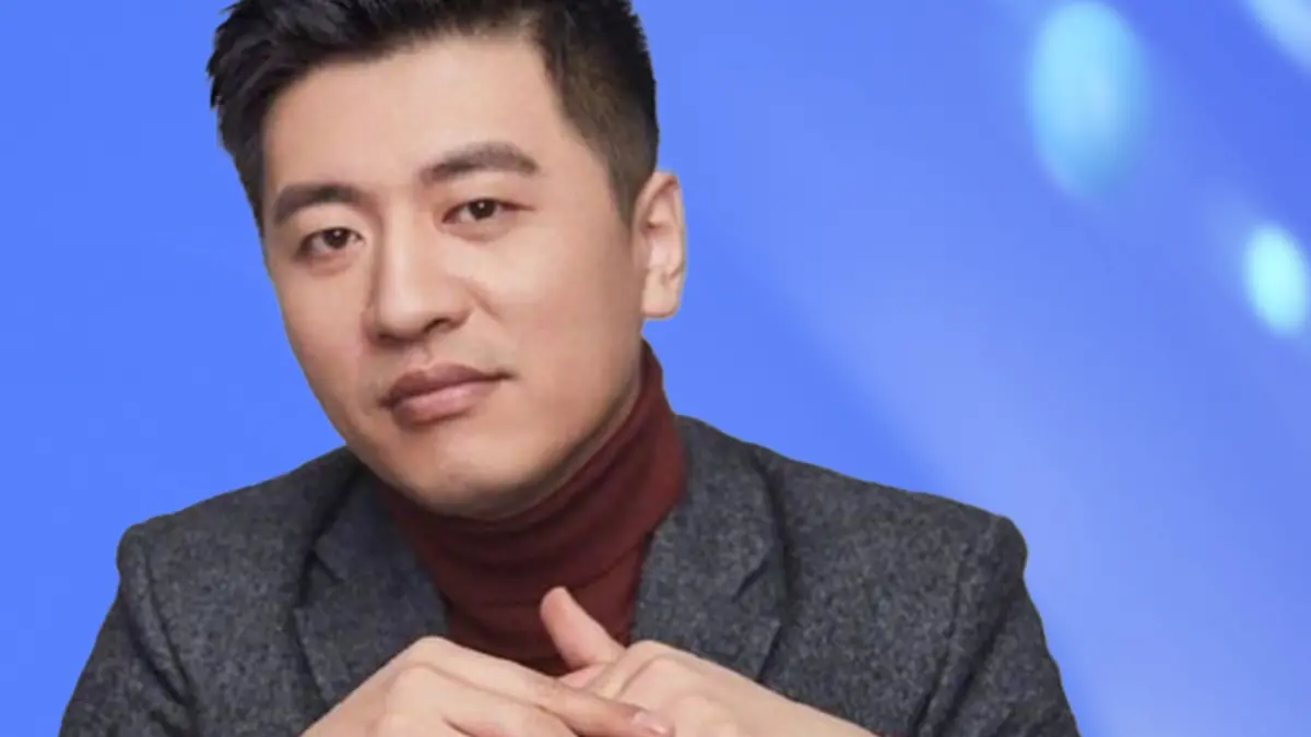 ▲張雪峰（如圖）曾在課堂上高喊「兩岸若開戰願捐1億元人民幣（約4億台幣）」，然而鼓吹戰爭的發言，連中國網友也不挺，痛批「賺取愛國流量」。（圖／張雪峰微博）