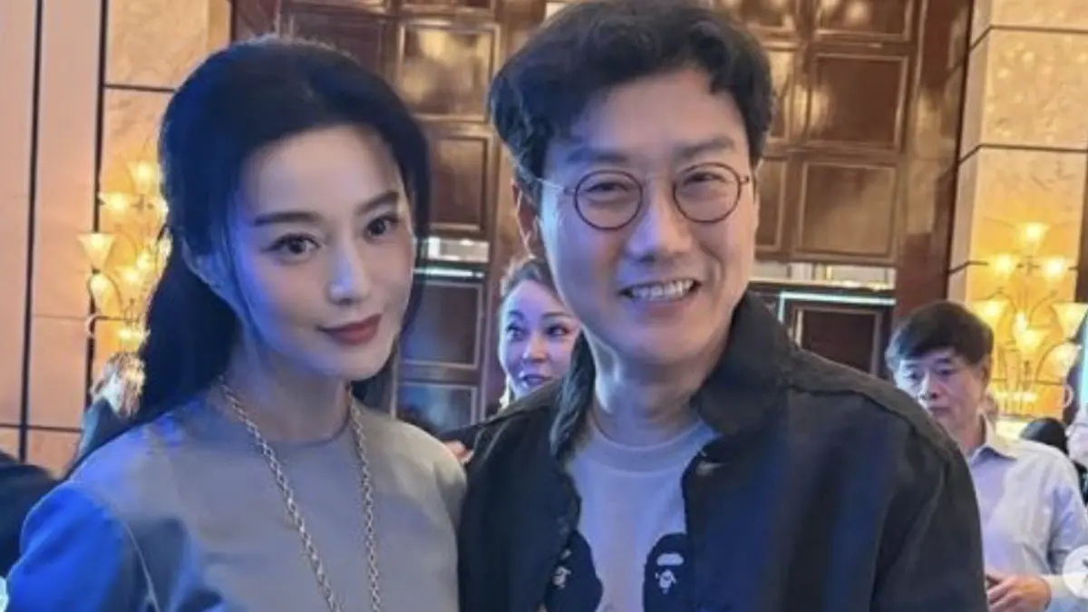 ▲藝人范冰冰（左）2018年捲入逃漏稅風波，慘遭中國封殺，近來她積極朝著海外發展，昨（24）日范冰冰與《魷魚遊戲》名導演黃東赫（右）同框，引發全球影迷熱議。（圖／翻攝自范冰冰IG）