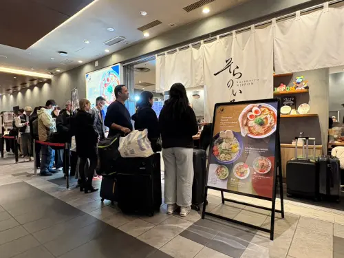 ▲全台首家、日本必比登推薦、東京人氣排隊拉麵名店「そらのいろSORANOIRO」。（圖／業者提供）