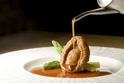 ▲連續15年米其林星級肯定頂級粵菜餐廳「漢來名人坊」將進駐漢神洲際。（圖／業者提供）