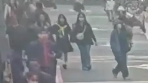 台北也有撞人族？超瞎動機曝光　她走一半被撞「怒理論反挨一腳」