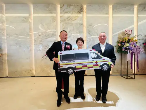 ▲市長盧秀燕出席主持「德國福斯CRAFTER高頂救護車」捐贈典禮(圖／柳榮俊翻攝2026.3.25)
