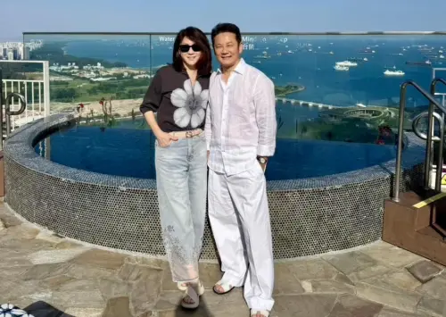 ▲徐乃麟（右）和老婆汪家璉（左）結婚35年感情甜蜜，經常在臉書上PO出合照。（圖／徐乃麟臉書）