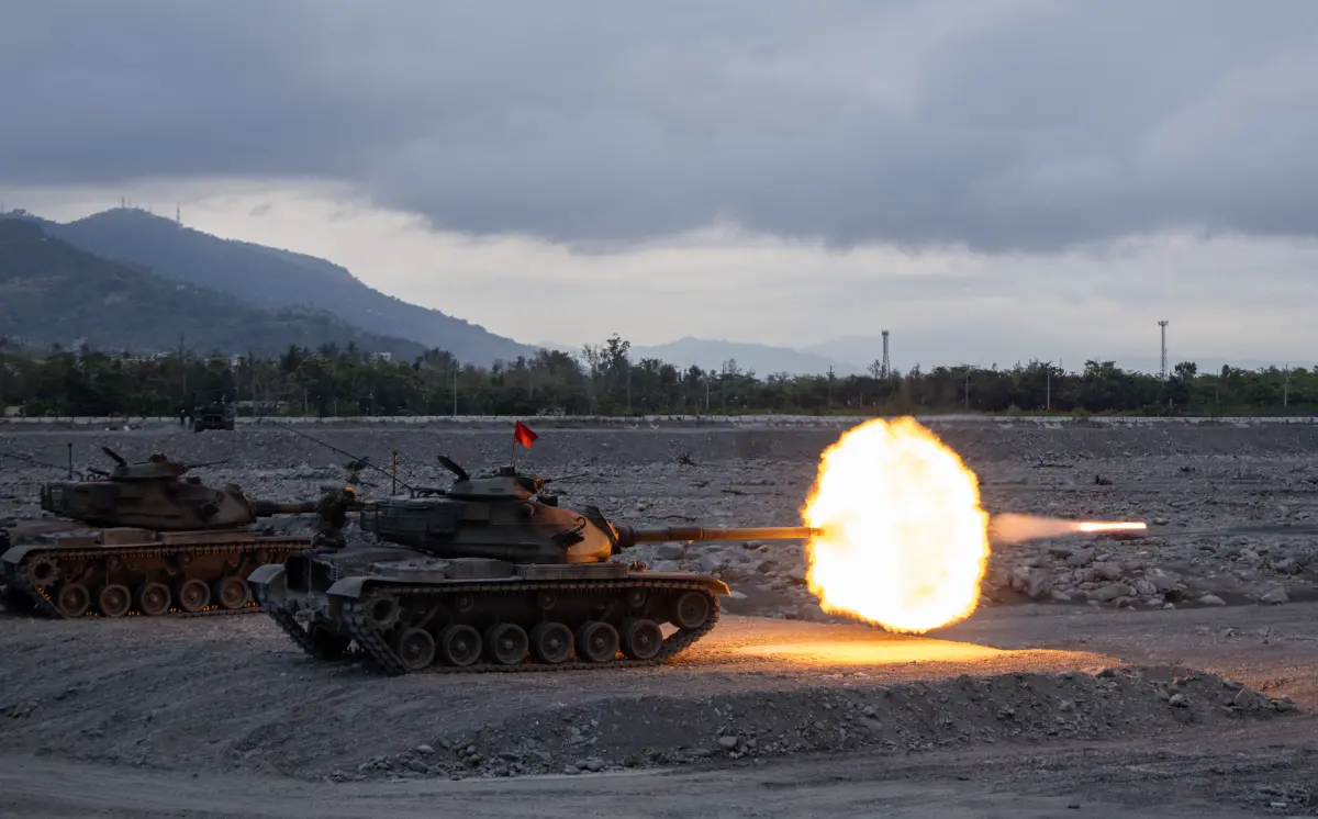 ▲第二作戰區「正義操演」，M60A3戰車實彈射擊。（圖／陸軍司令部提供）