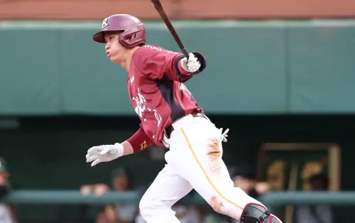 ▲樂天桃猿捕手張閔勛，去年奪下最佳10人捕手獎，本季依然是桃猿主力捕手。（圖／樂天桃猿提供）