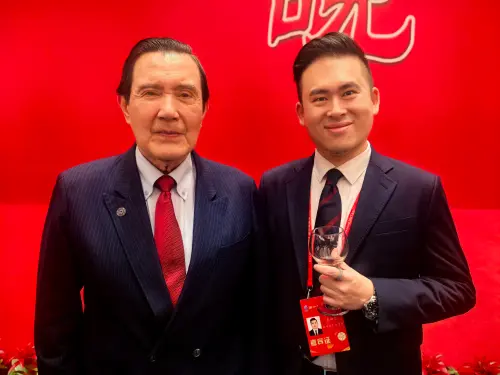 曝馬英九去年就眼神呆滯　王炳忠分析他開撕蕭旭岑：恐被趁虛而入