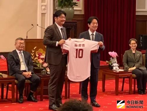 「獅迷」賴清德接見樂天桃猿！點名林智平：我心裡不大爽知道嗎？