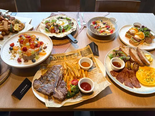 ▲路易莎併購傑克兄弟牛排，全新菜單搶先看。（圖／記者蕭涵云攝）