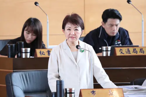 被問軍購立場挨酸「後悔讓鄭麗文當選」　盧秀燕：我不能下指導棋