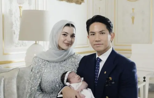 亞洲最帥王子曬全家福！小公主首曝光　王子妃美貌搶鏡