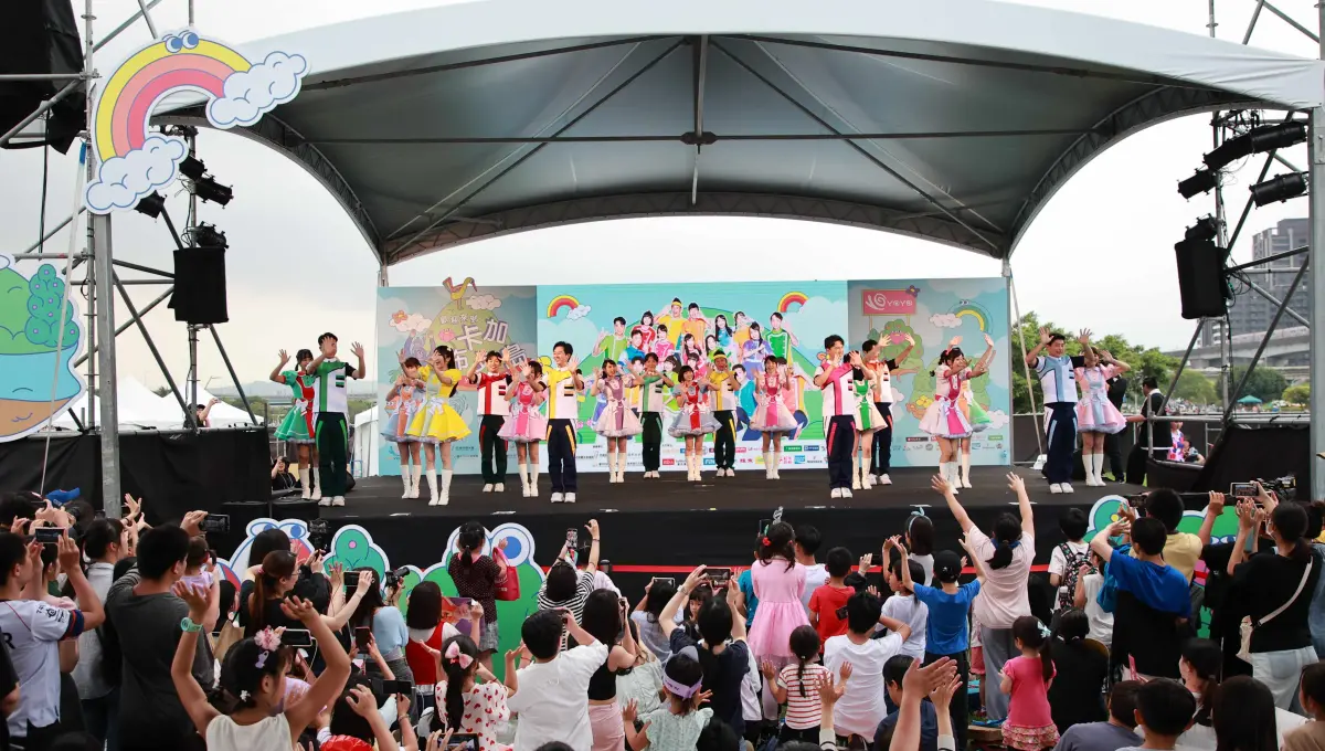 ▲號稱全台最大青子盛典「2026YOYO魔法樂園嘉年華」，即將於明（28）日在新北大都會公園登場，本文整理完整卡司、時間表與交通資訊一覽。（圖／東森電視提供）
