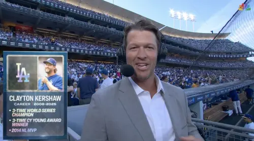 影／這是誰？道奇傳奇克蕭西裝現身開幕戰　網友吐槽：來賣保險嗎