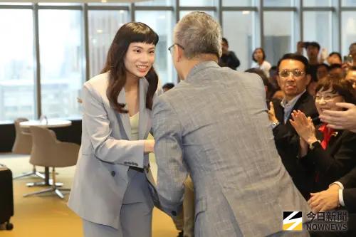 ▲身為Red Bull簽約運動員，戴資穎透露前往總部跳傘是一項「極具榮耀」的傳統。（圖／邱曾奇攝）