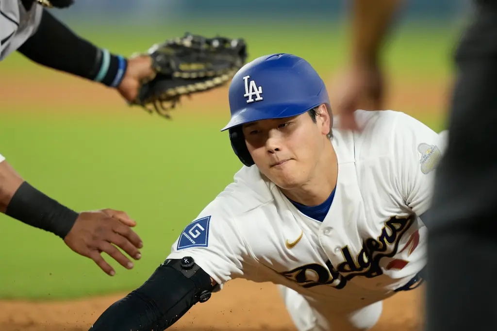 ▲道奇隊在開幕戰以8比2血洗響尾蛇收下開門紅，但負責全美轉播的NBC電視台卻因極度偏袒道奇，遭到大批美國球迷痛批。（圖／美聯社／達志影像）