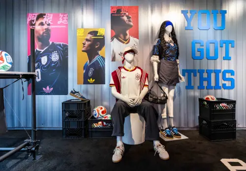 ▲三葉草重返FIFA世界盃舞台！球衣街頭風格潮流。（圖／愛迪達提供）