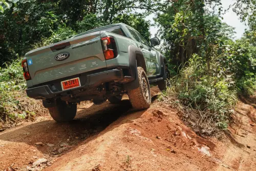 A Ford Ranger Super Duty crests a ridge on the "Natural Road" outside Pattaya. (RMA)
