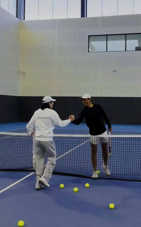 ▲蕭敬騰（左）、納達爾除了餐敘，還進行一場輕鬆愉快的友誼賽。（圖／喜鵲娛樂提供）