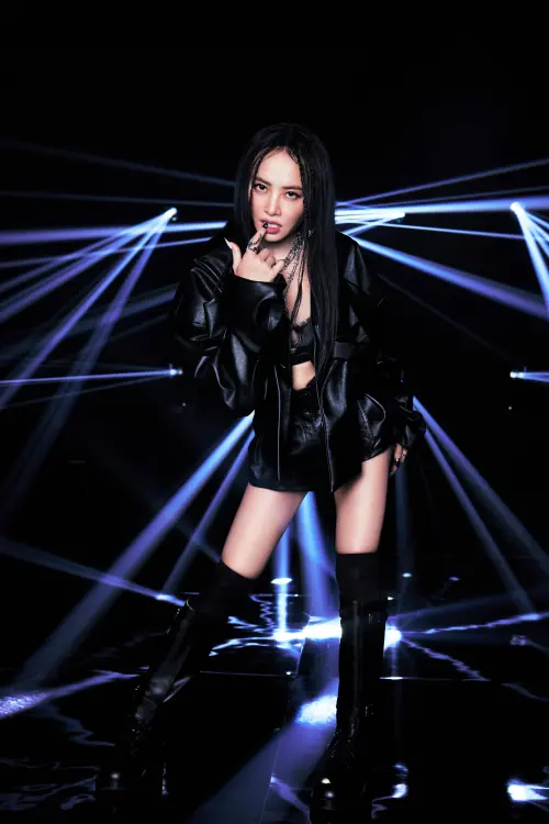 ▲蔡依林（如圖）不只參與創作SB19的新歌〈Emoji〉竟合作，還一起拍攝MV。（圖／索尼音樂提供）