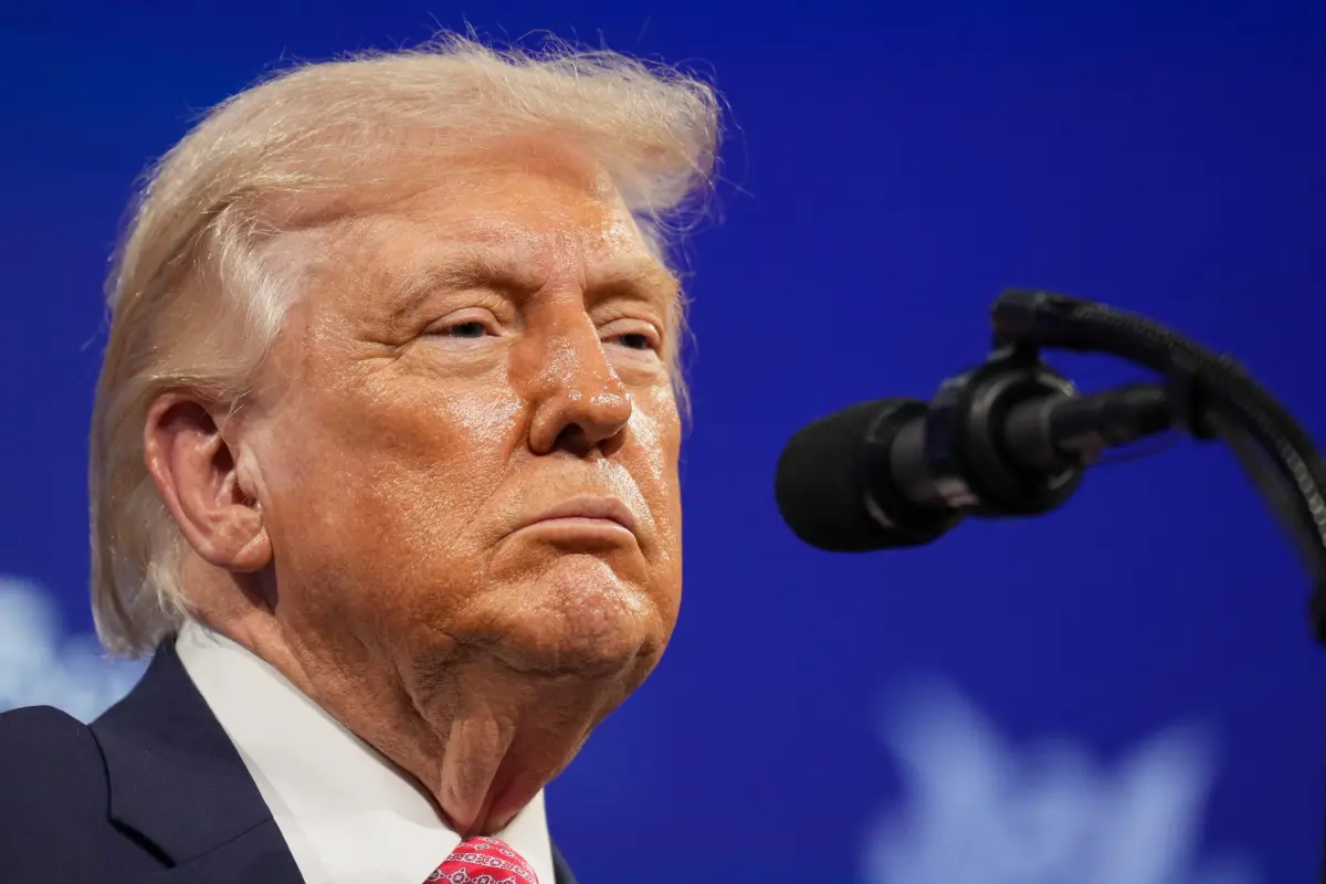 ▲美國總統川普在透露，美股跌得比自己預期來得少。（圖／美聯社／達志影像）