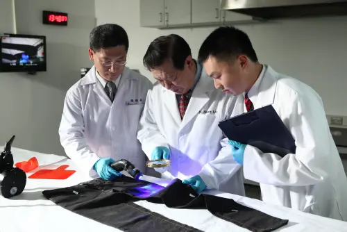 ▲李昌鈺生前曾多次返國協助重大刑案鑑識，對於刑事局籌建DNA實驗室有所貢獻。（圖／警政署提供）