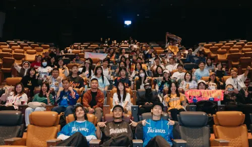 ▲滅火器為電影《冠軍之路》打造主題曲〈今天的我〉，還包場請粉絲進場看片。（圖／火氣音樂提供）