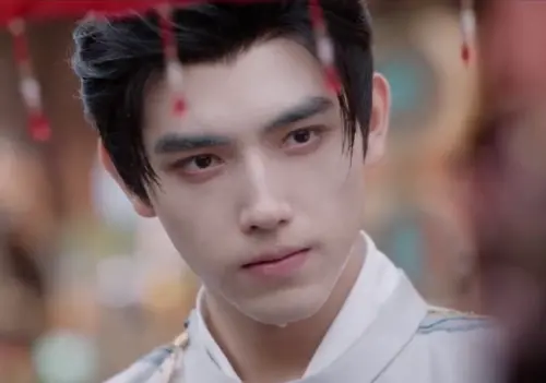 ▲《白日提燈》的情節和主角設定都比多數言情故事更特別。（圖／摘自Disney+）