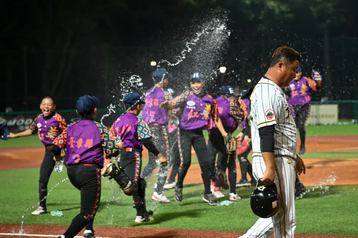 ▲臺東縣以6：5險勝屏東縣，不僅奪下謝國城盃隊史第3冠，也獲得6月27日起在韓國進行的世界少棒聯盟（LLB）亞太區少棒錦標賽資格。（圖／台灣世界少棒聯盟提供）