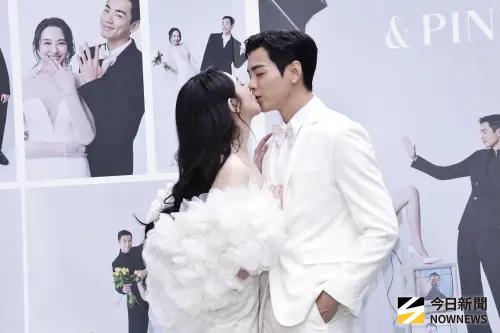 直擊／禾浩辰今辦婚禮！甜蜜激吻吳品潔　婚禮現場曝光宛如偶像劇