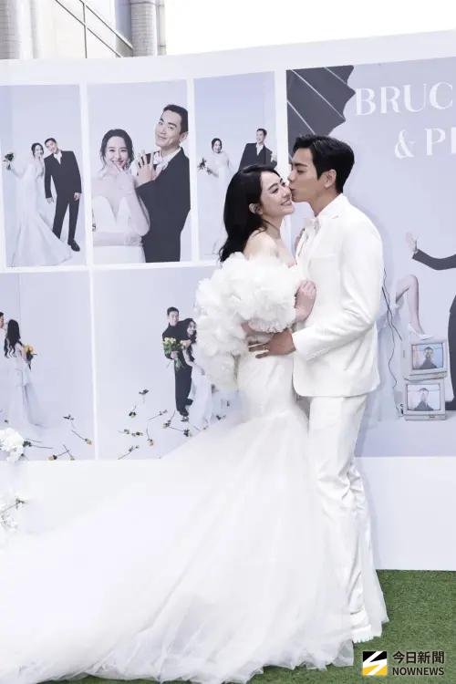 ▲婚禮全由夫妻倆一手操辦，從婚禮小物到佈置都是兩人一起討論。（圖／記者吳翊緁攝影）