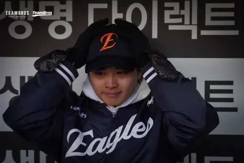 一軍勝投等了7年！王彥程收韓職首勝　擁抱阿嬤淚崩：好像在做夢